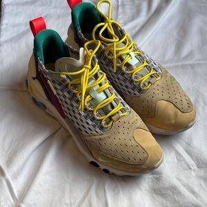 Nike React Sertu “THE10TH” Sneaker